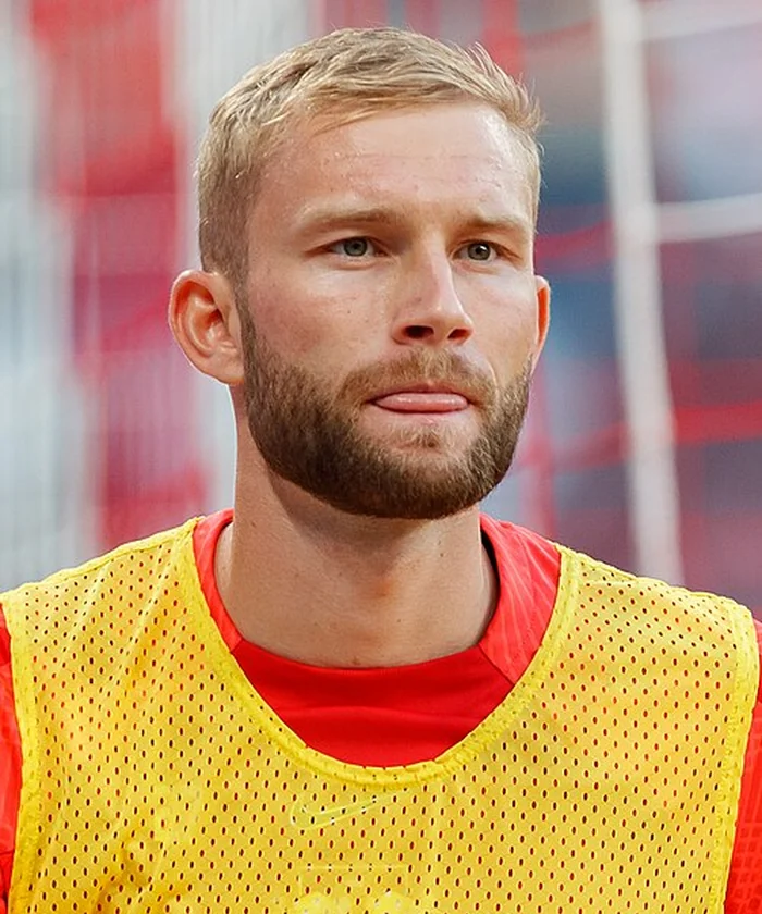 Konrad Laimer player card