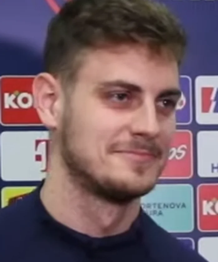 Josip Stanišić player card