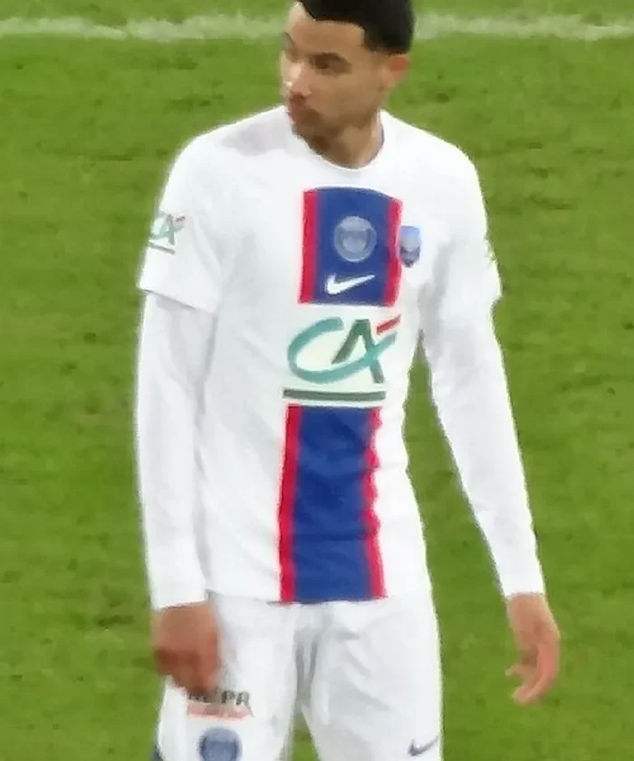 Hugo Ekitike player card