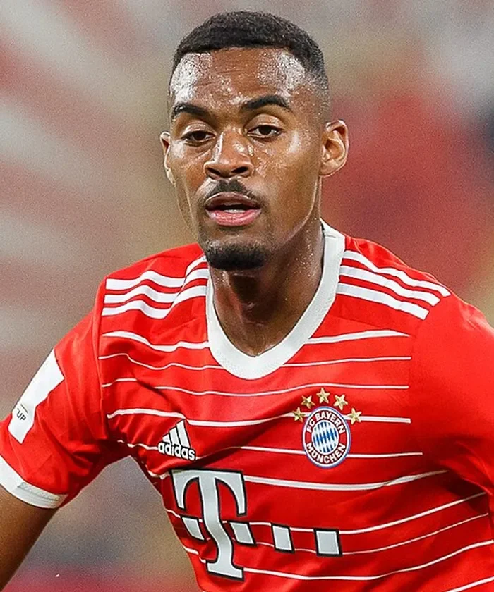 Ryan Gravenberch player card