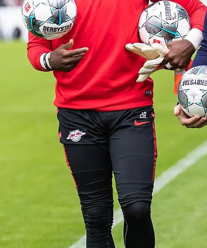 Yvon Mvogo player card