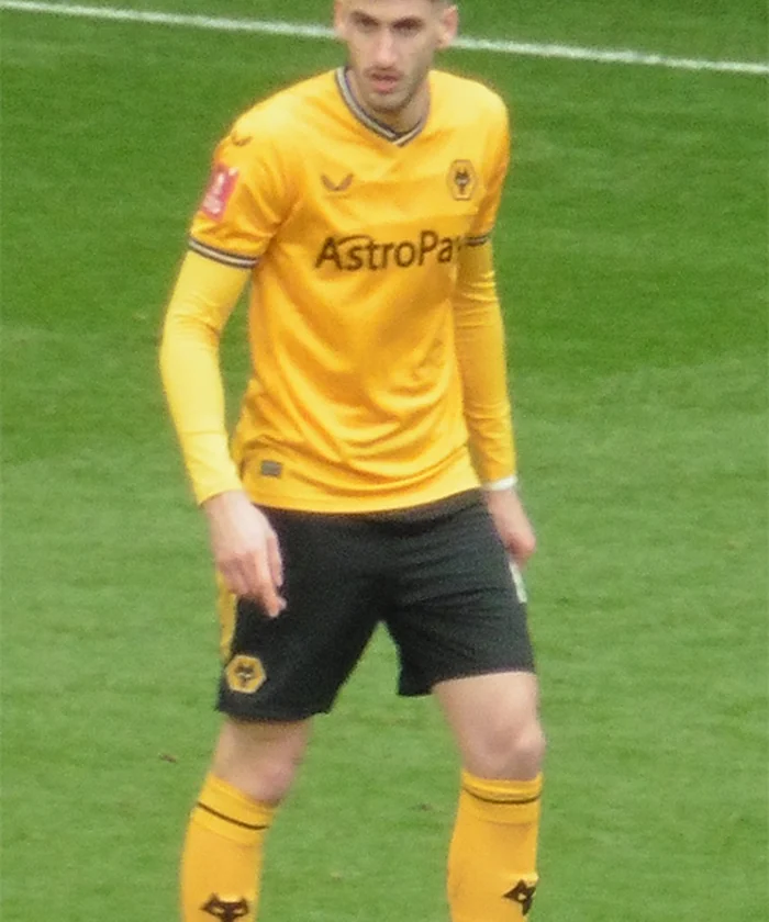 Santiago Bueno player card